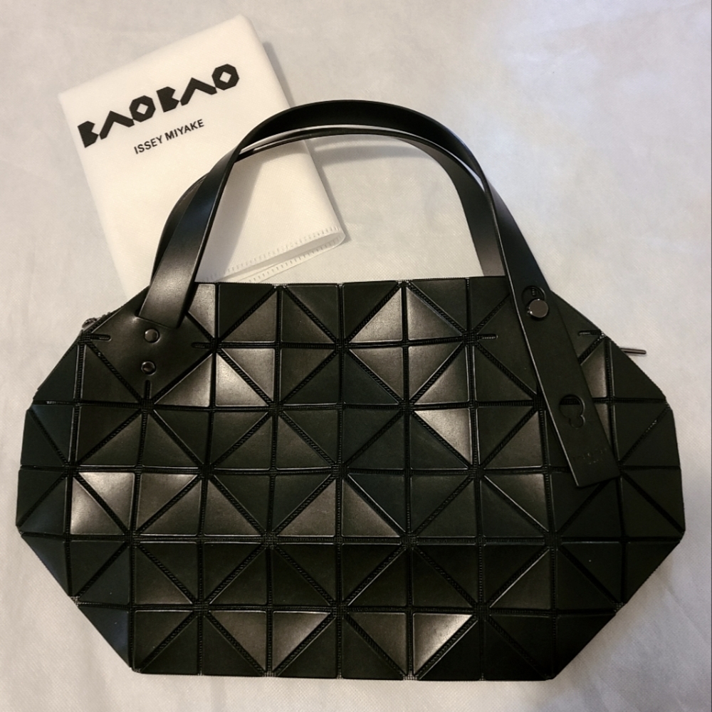 Bao Bao Issey Miyake Large Boston Handbag - Black